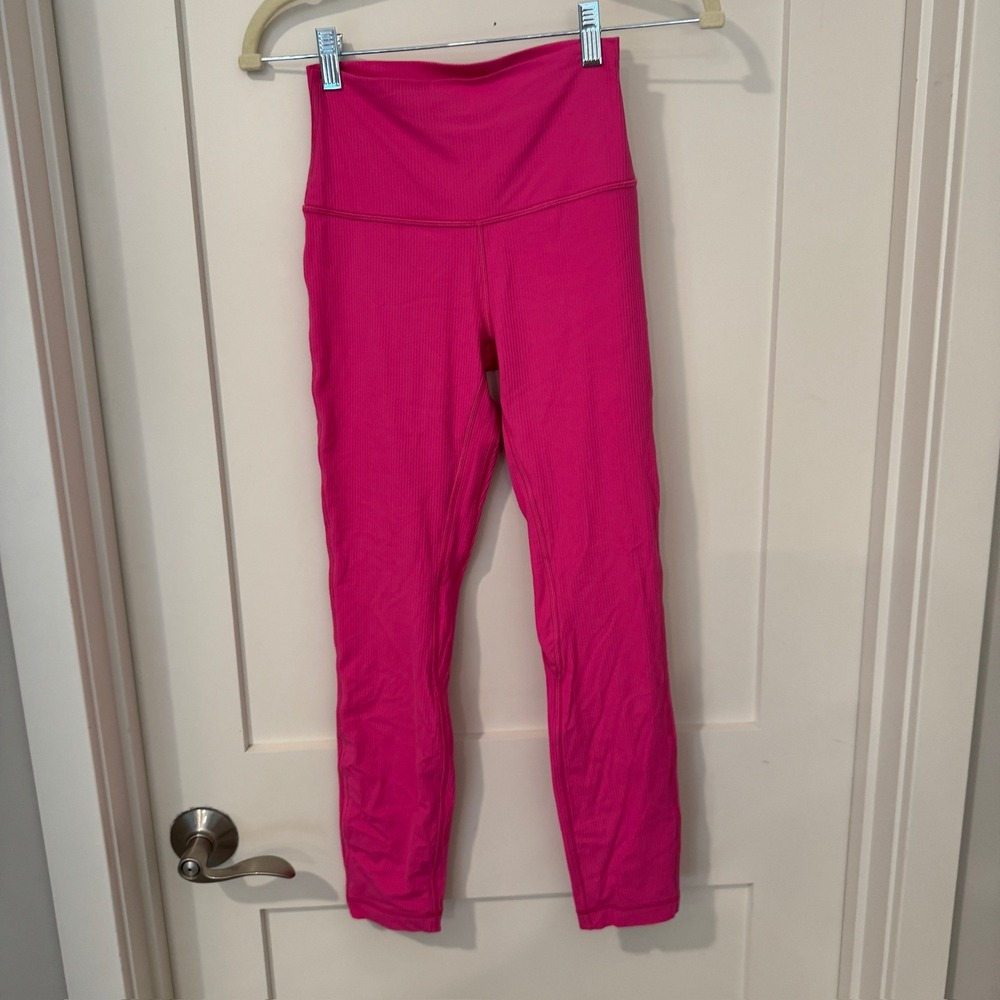 Lululemon Ribbed Luxtreme High Rise Tight 25 Pink Leggings LW5FJZS Size 4